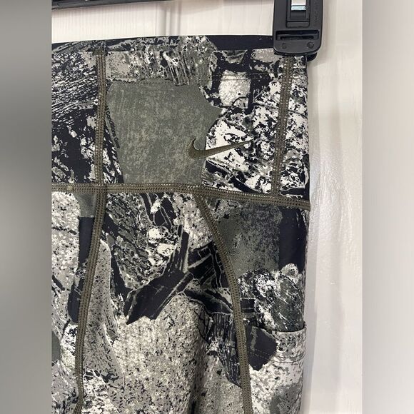 Nike ACG AOP Tights Size xs green white and black - Picture 8 of 8